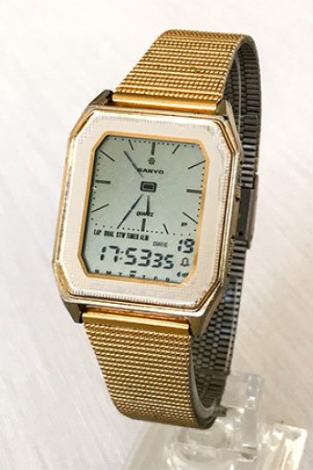 watch with digital hands